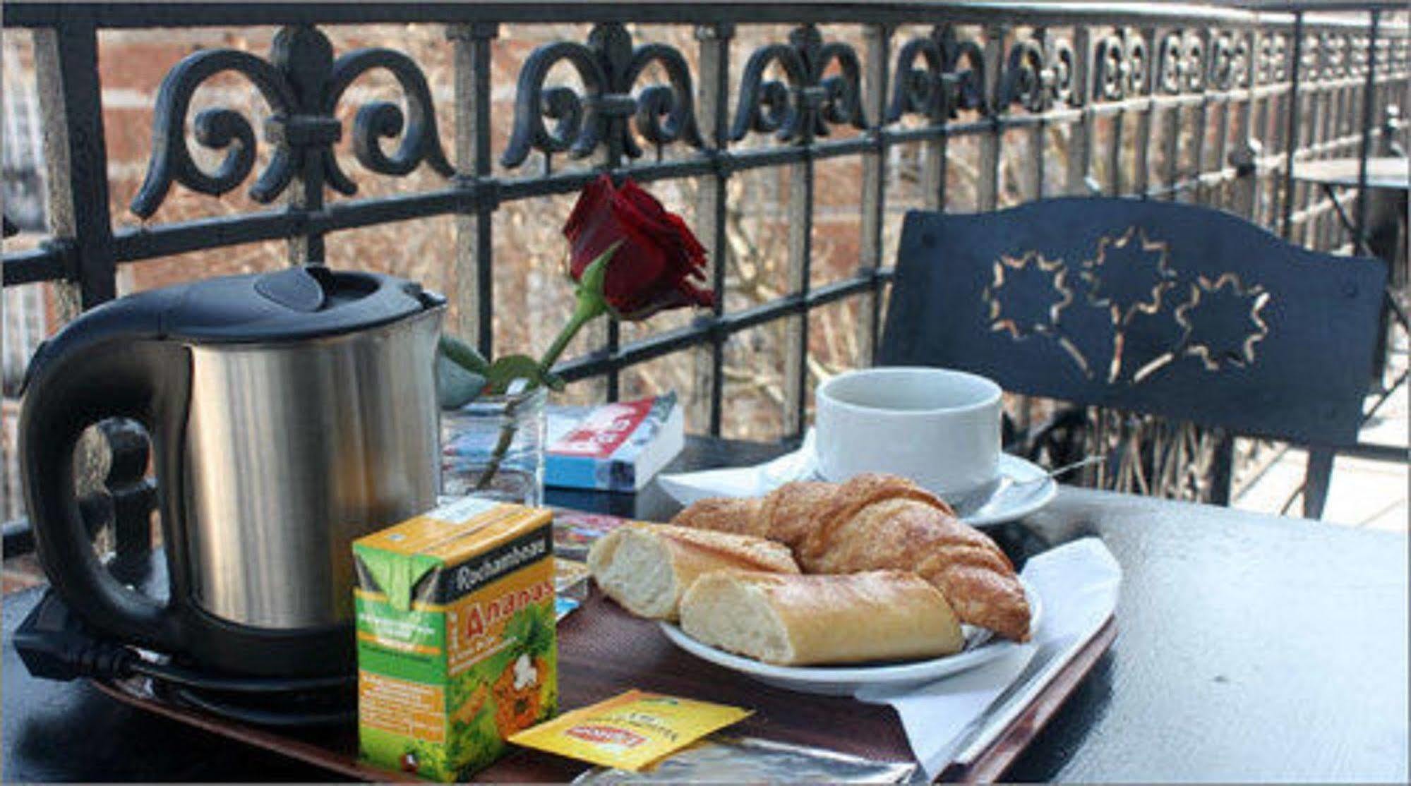 פריז Hotel Baudin מראה חיצוני תמונה