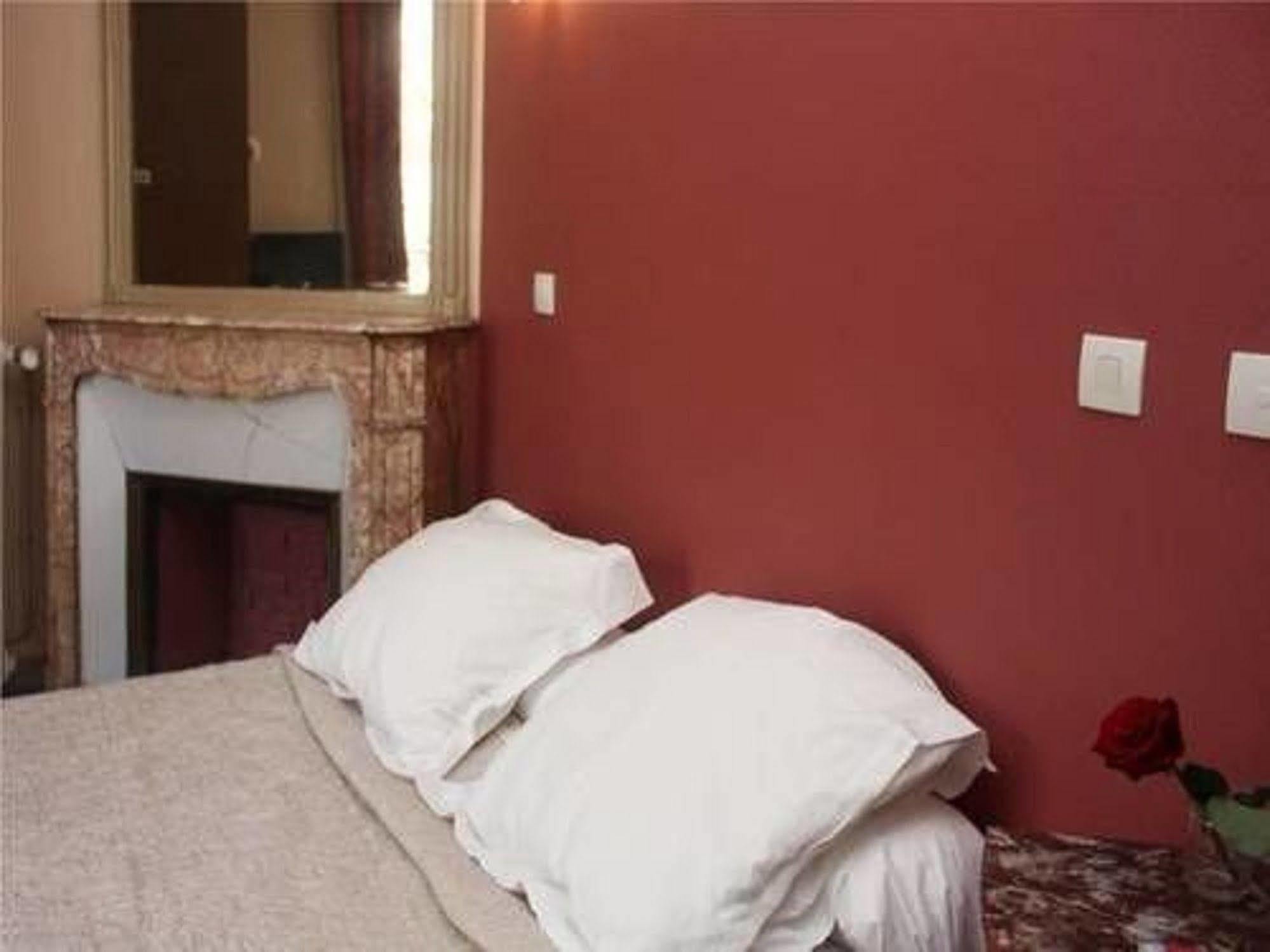 פריז Hotel Baudin מראה חיצוני תמונה